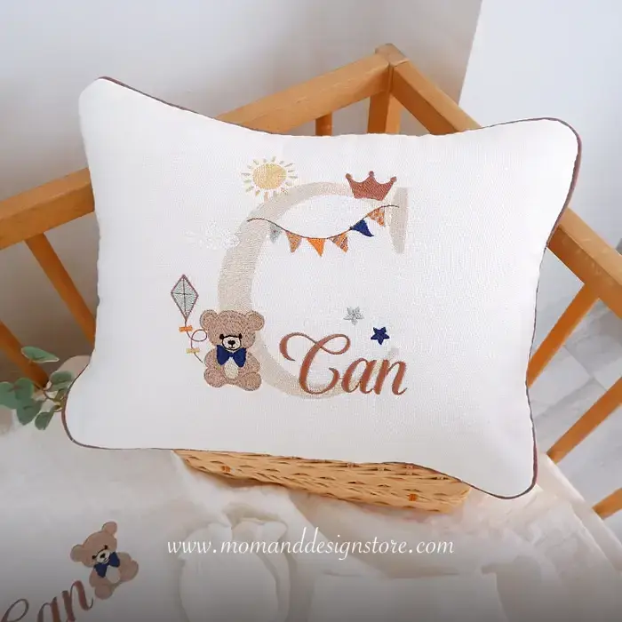 Personalisiertes Kissen aus Baumwollsatin